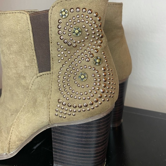 Qupid Booties - Picture 5 of 9